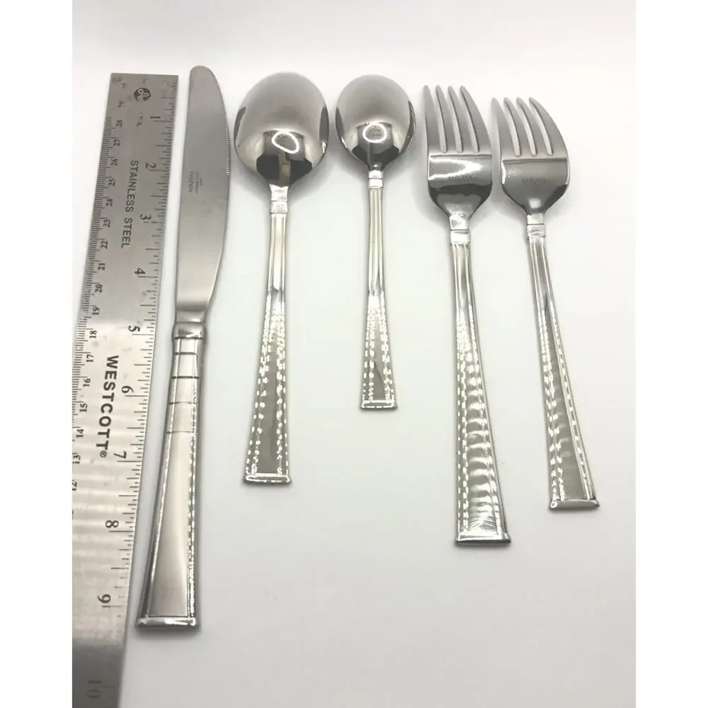 Mikasa Avenue Frost 45 Piece Set serves 9 persons Stainless Vietnam Flatware NOS
